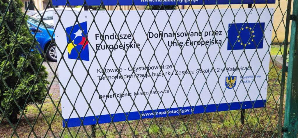 Projekt Katowice czyste powietrze termomodernizacja budynku ZS nr 2 CKZiU Prace wokol budynku odwadnianie czerwiec 2026 4